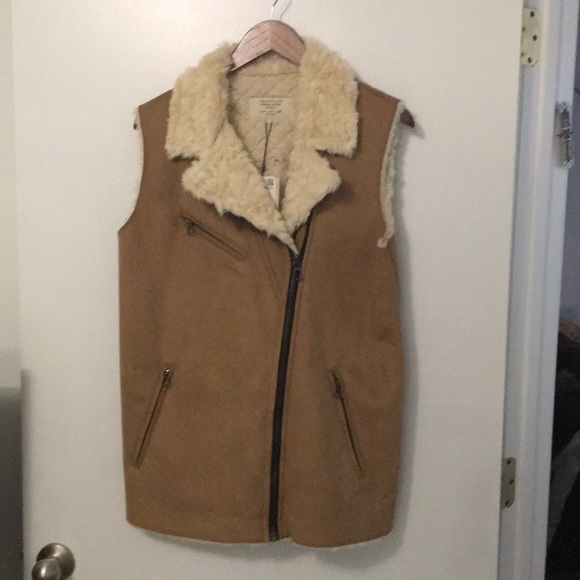 Zara vest - Picture 1 of 5